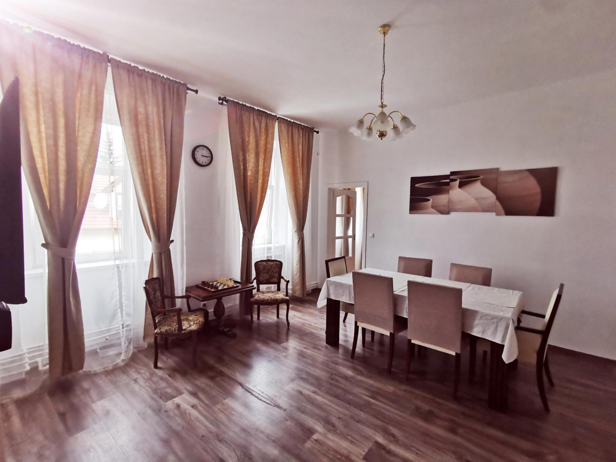 Jokai Sopron Apartment Екстер'єр фото